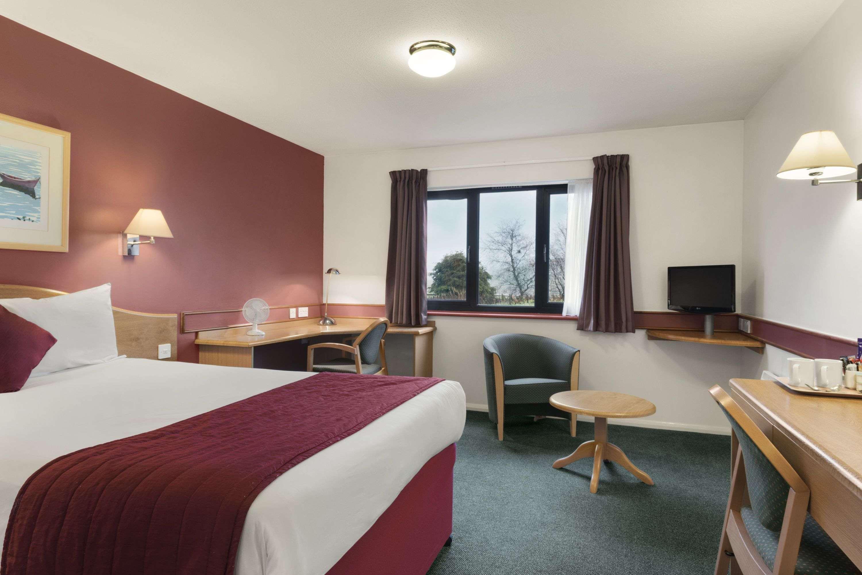 Days Inn Hotel Abington - Glasgow Exterior photo