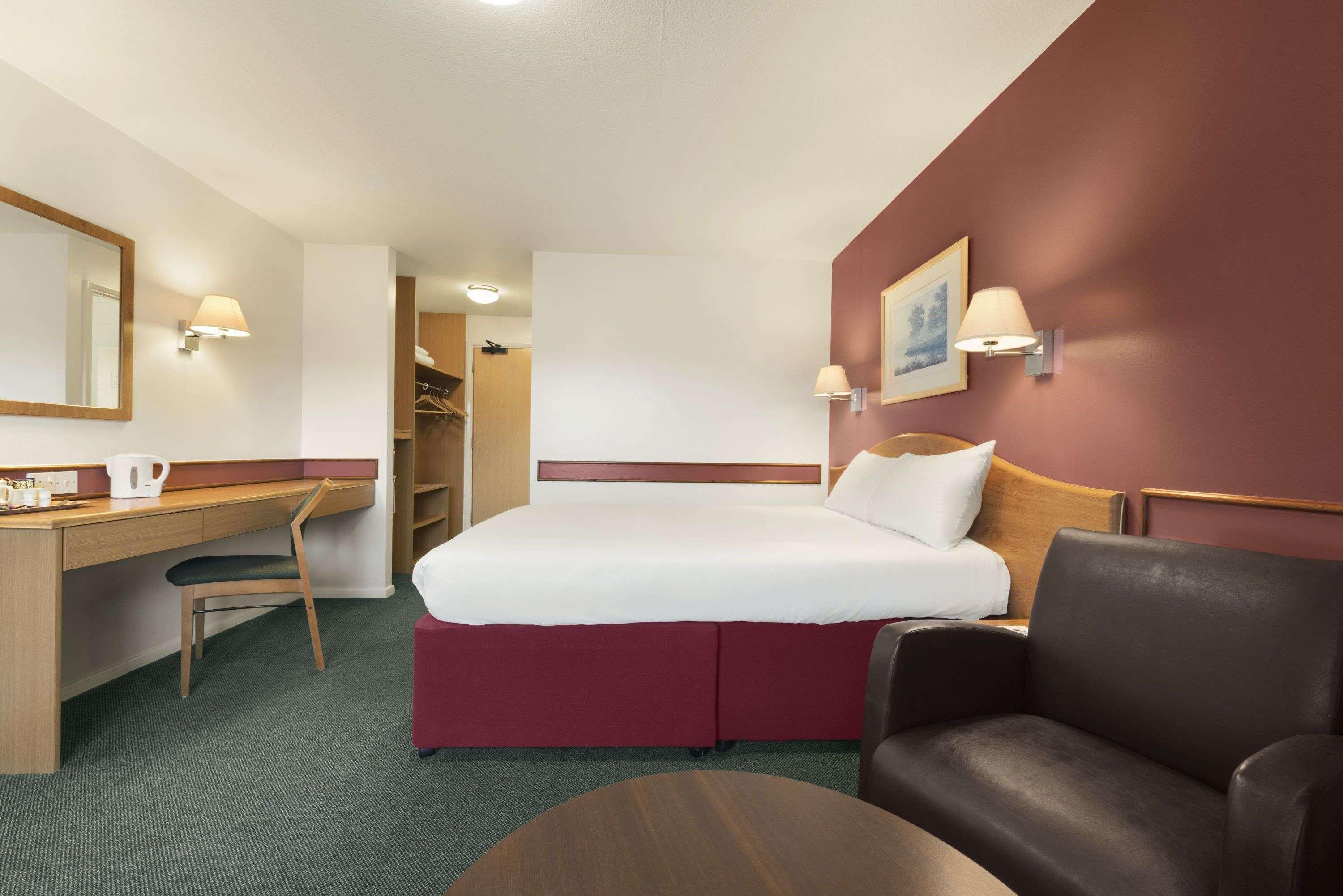 Days Inn Hotel Abington - Glasgow Exterior photo